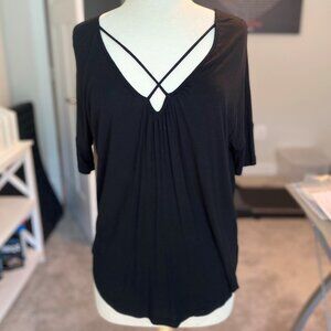 LUSH Cross-Front Oversize Tee - Black